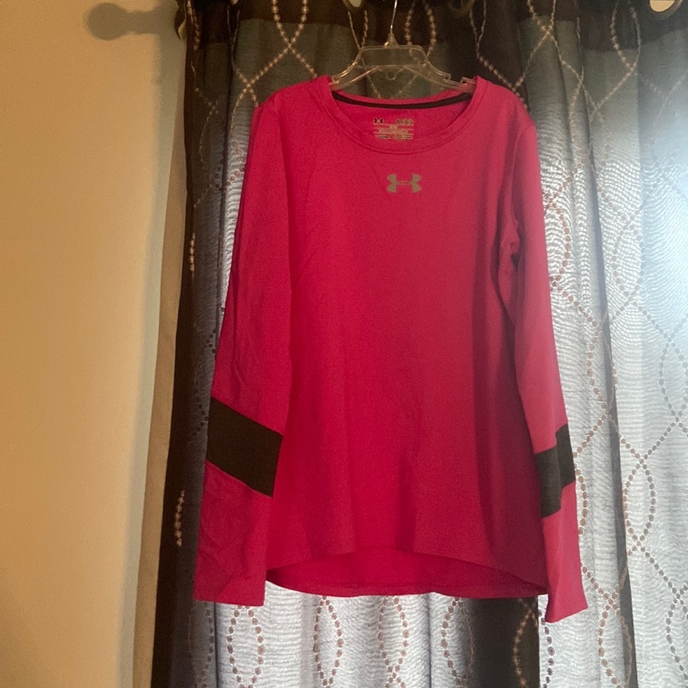 Under amour shirt for girls